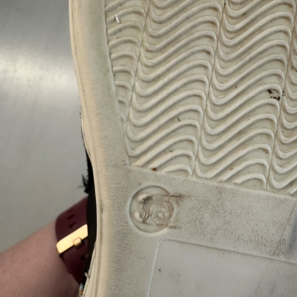 Johnny Was Women’s Slip-On Black Butterfly Embroidered Platform Sneaker Sz 5 GUC - Picture 10 of 11